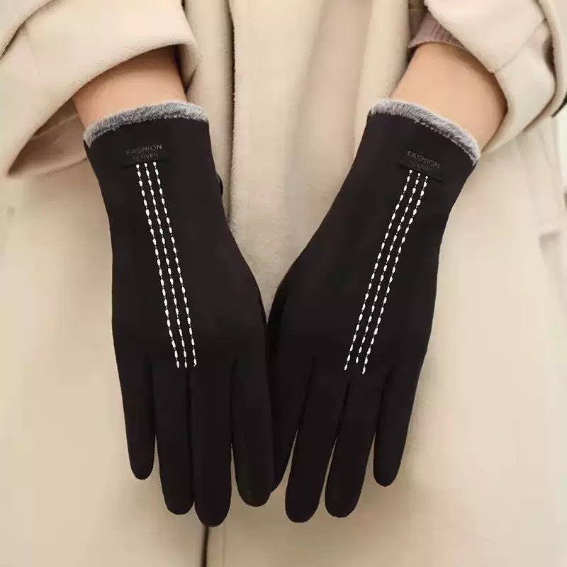 Womens Winter Thermal Gloves Made From Duvet Fabric With Touchscreen Compatibility And Three-Strand Fleece Edges