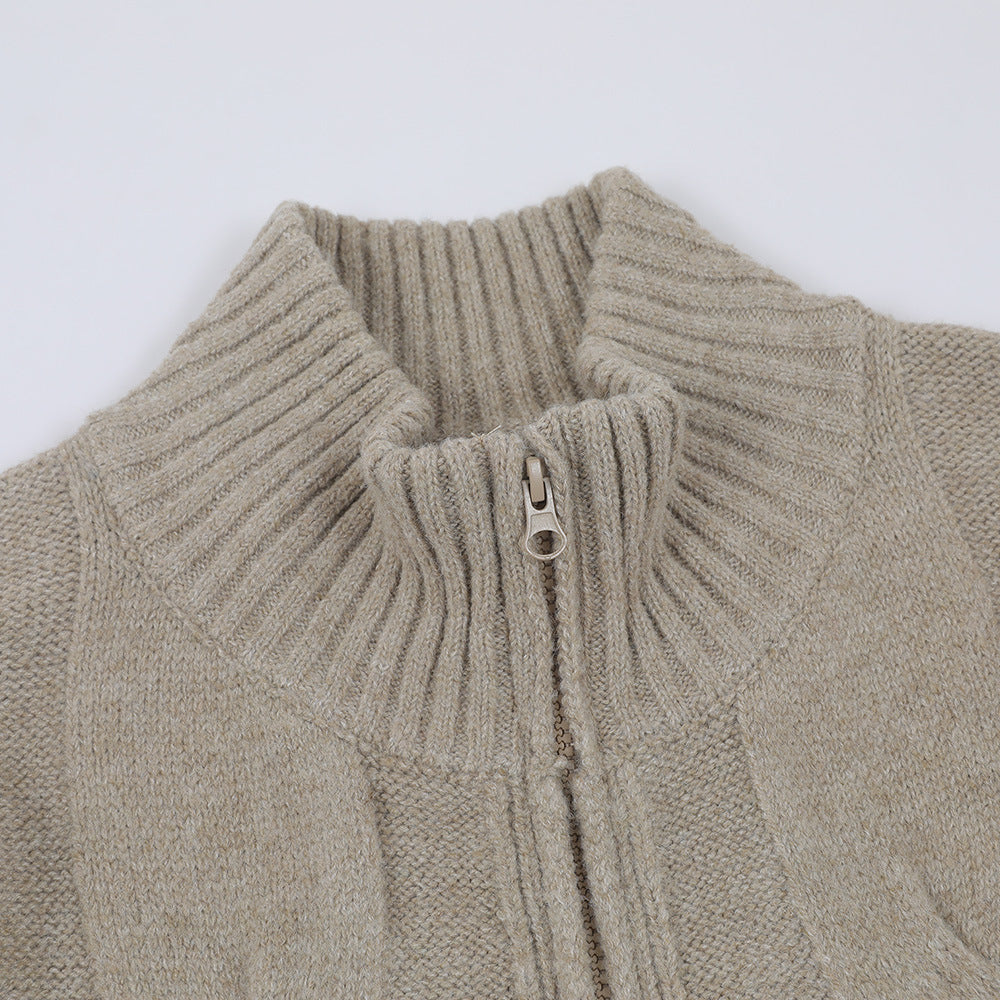 Ensfarvet strikket cardigan med snoet krave