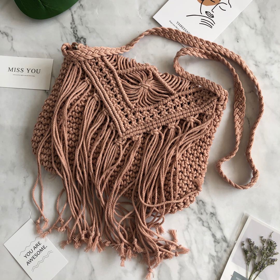 Fashion Personality Tassel Shoulder Bag New Style
