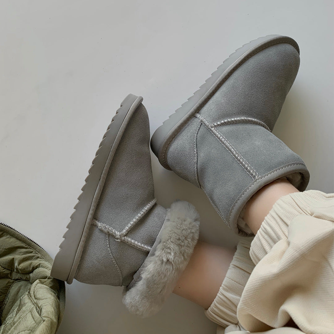 Sneakers i læder til kvinder med kort fleecefor og plateausål