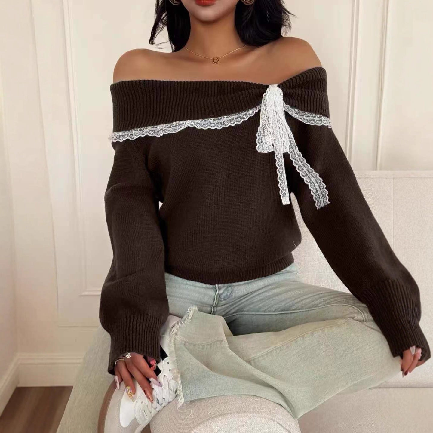 Dame off-shoulder afslappet sød kontrastfarvet sweater med kvaster og lange ærmer