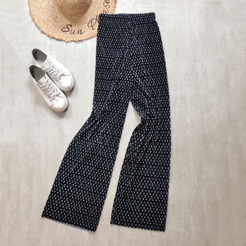 Spring And Summer Women's Wide-legged Pants High Waist Pleated