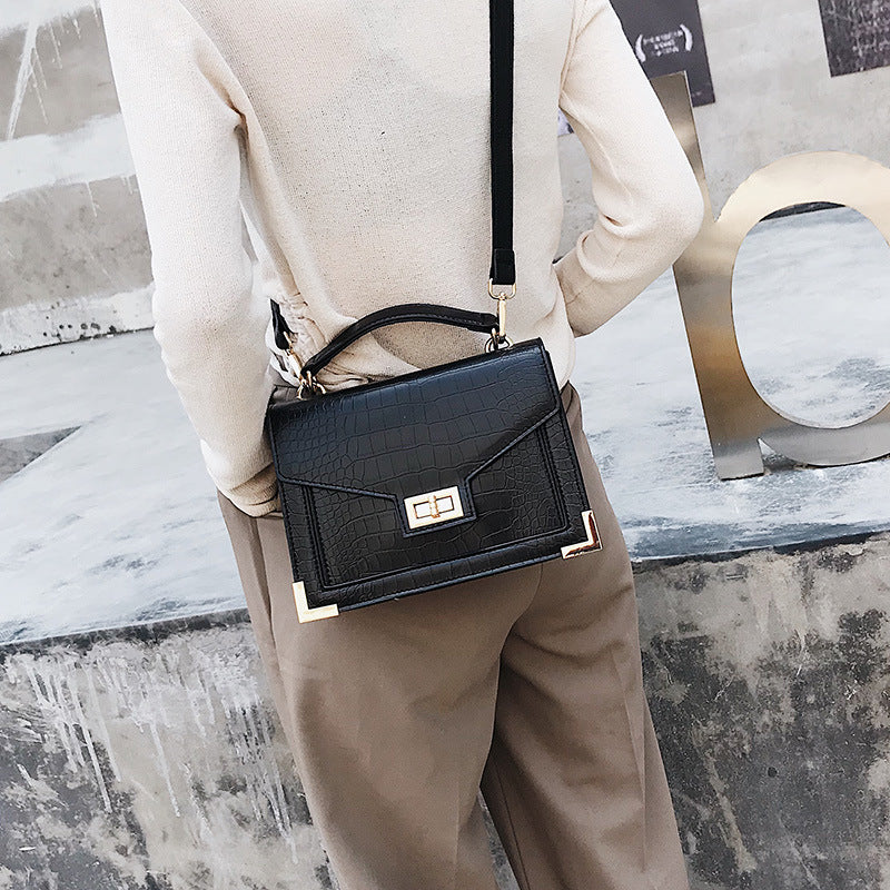 Vintage port wind tote