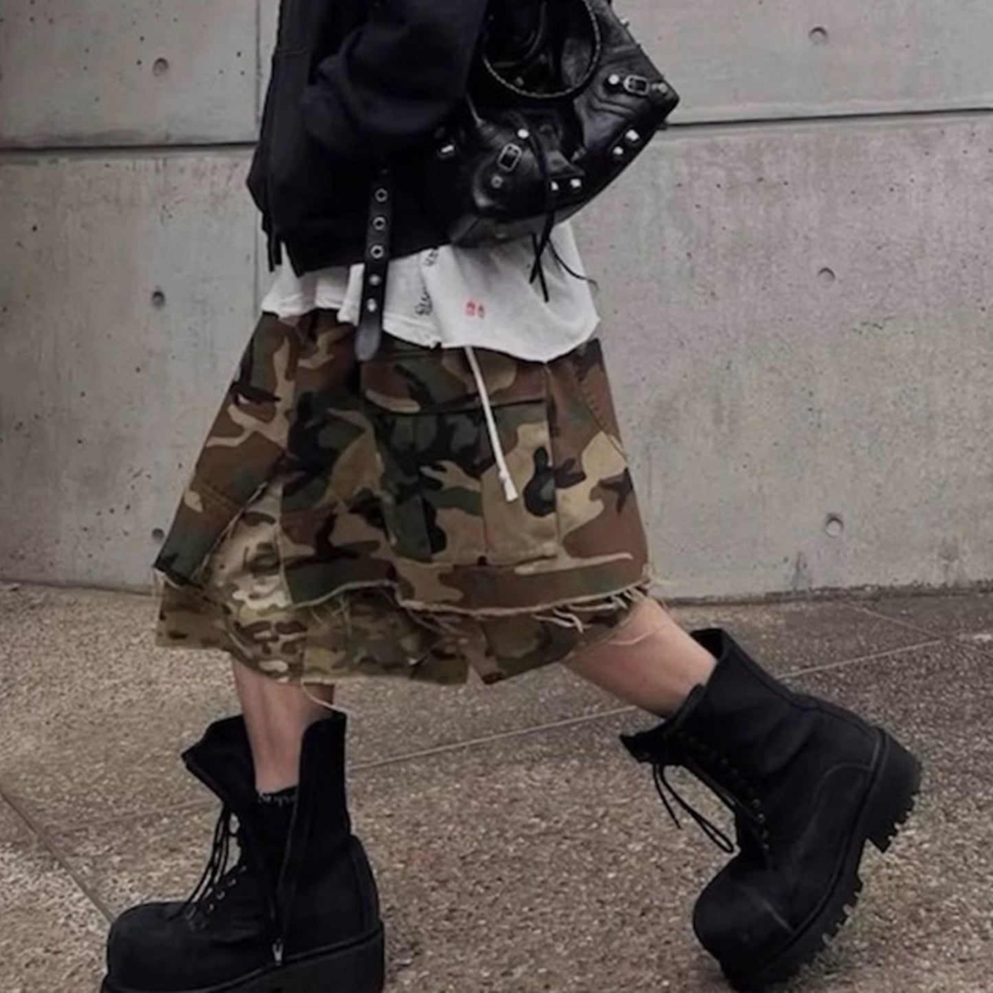 Womens New Silhouette Fake Two-Piece Camouflage Color-Block Denim Cropped Shorts