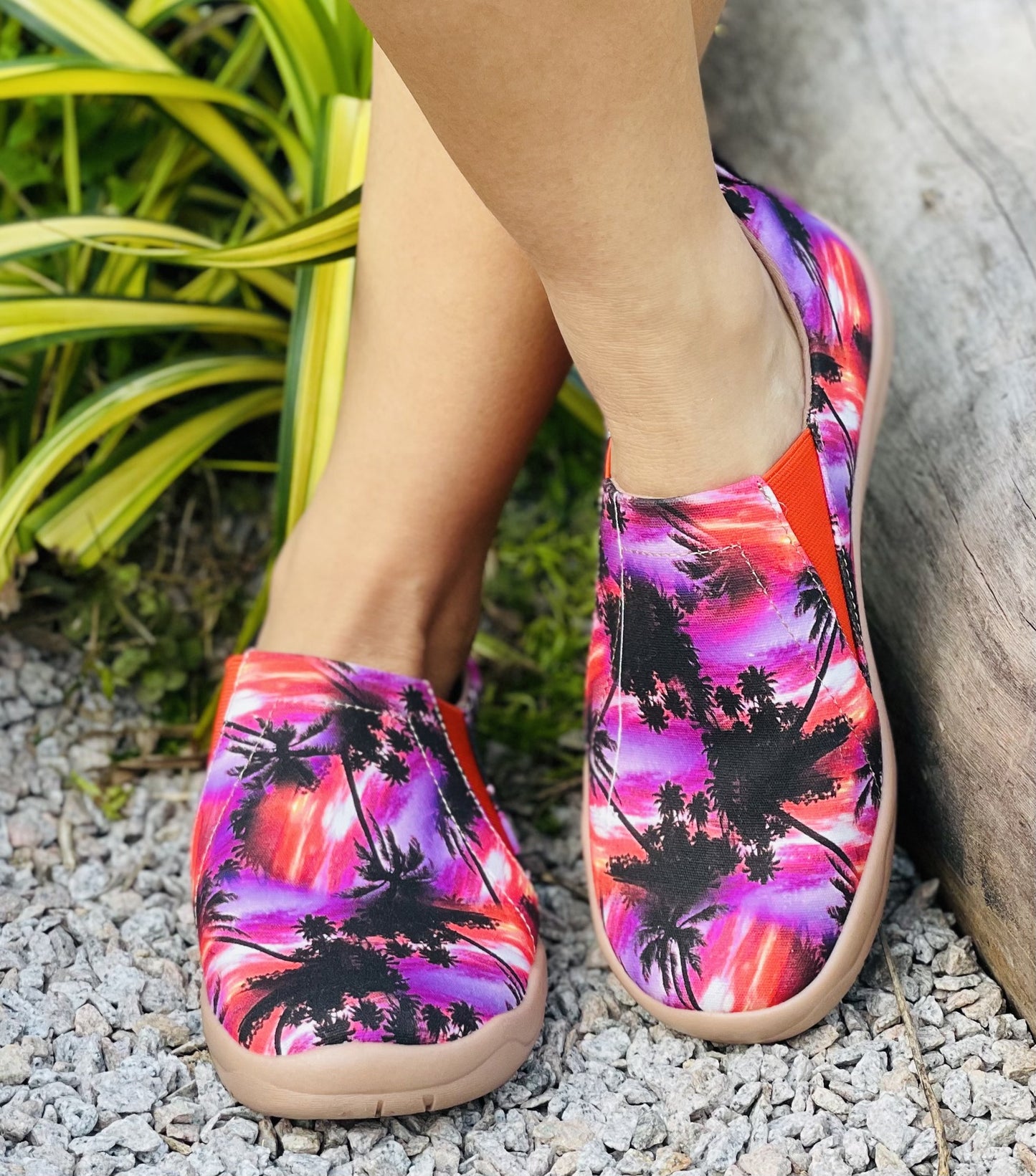 Autumn Holiday Day Travel Slip-on Comfortable Cloth Shoes