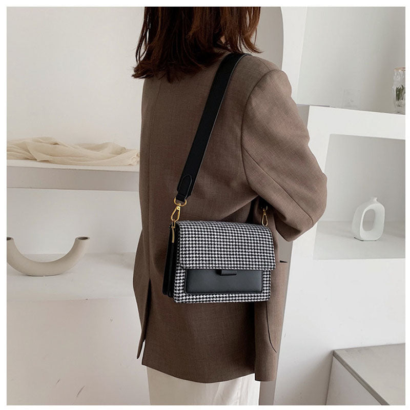 Retro small square bag shoulder bag houndstooth contrast color