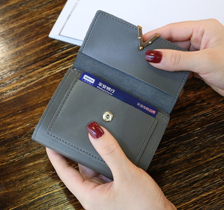 Retro short wallet