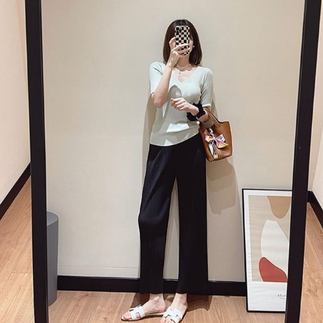 Women's Solid Color Casual Pleated Slim-fit Wide-leg Pants