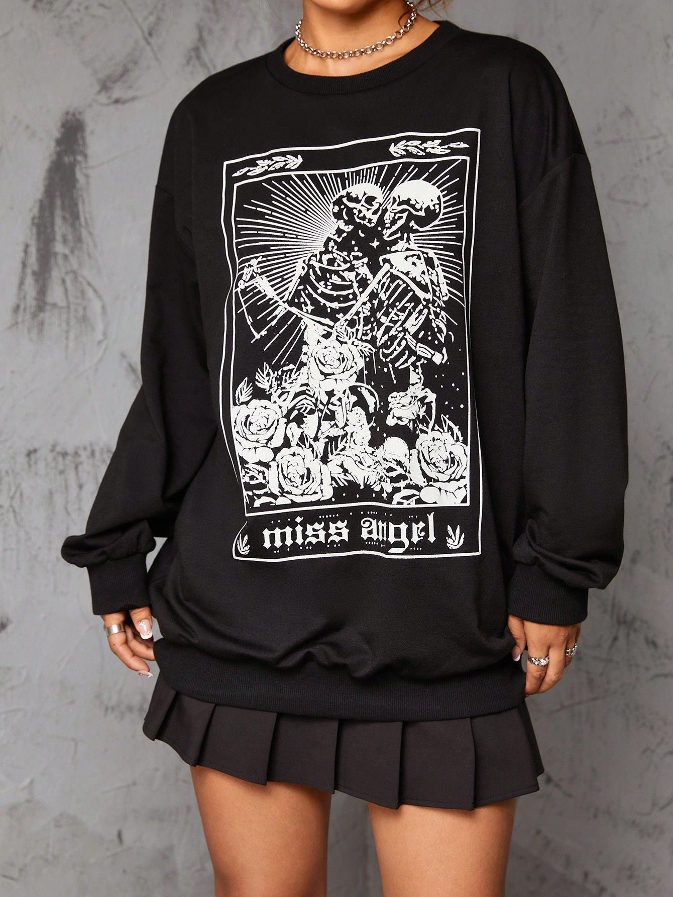 Gothic Court Women's Sweater Retro Rose Skull Long Sweater