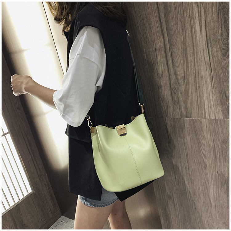 Vintage crossbody shoulder bag
