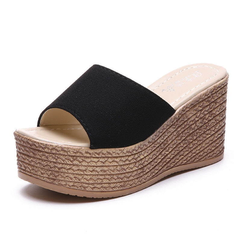 Sponge cake waterproof flat slippers