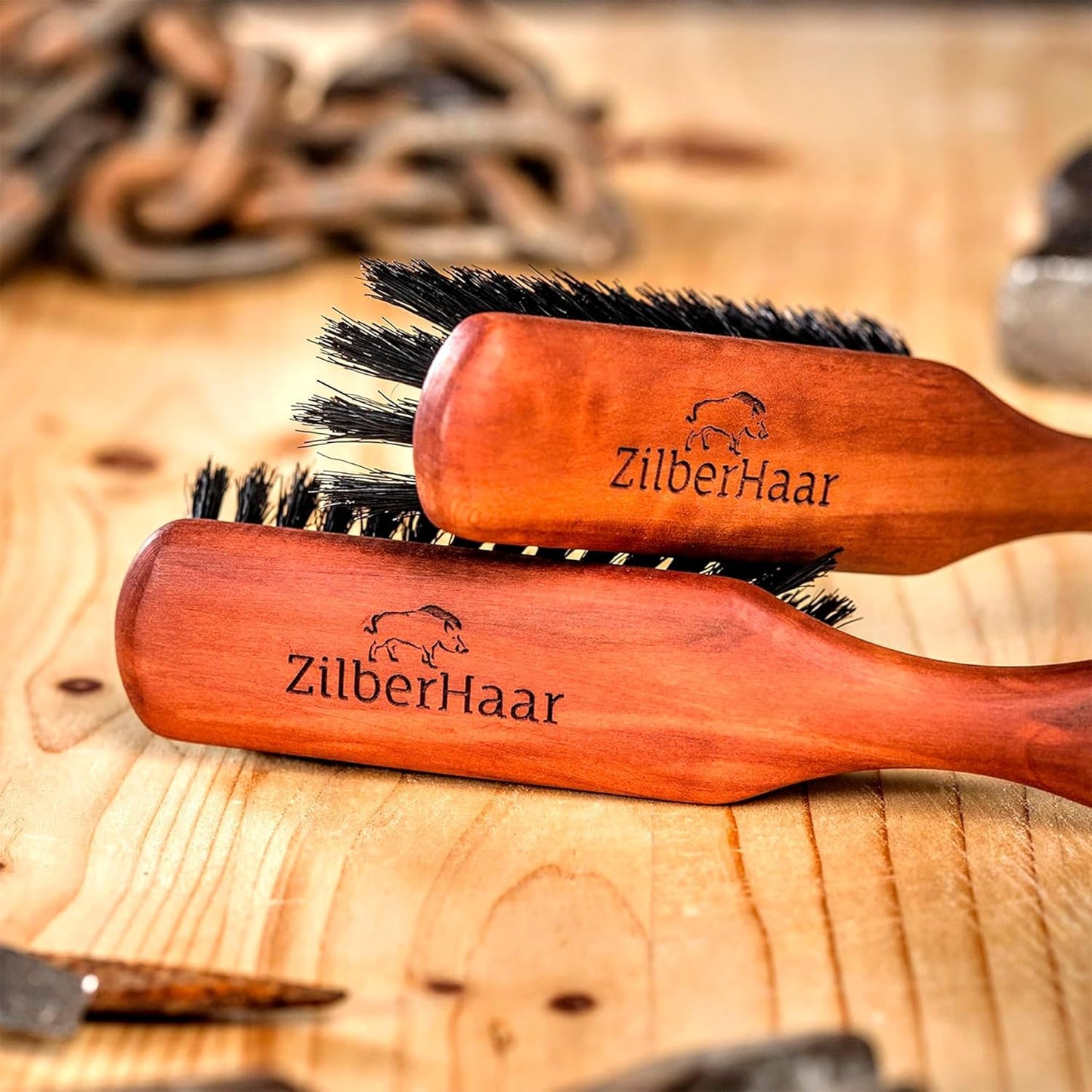 Zilberhaar Bartbürste (Weiche Borsten) | 100% Wildschweinborsten Mit Birnbaumholz | Funktioniert Mit Allen Bartbalsam & Öle | Made in Germany