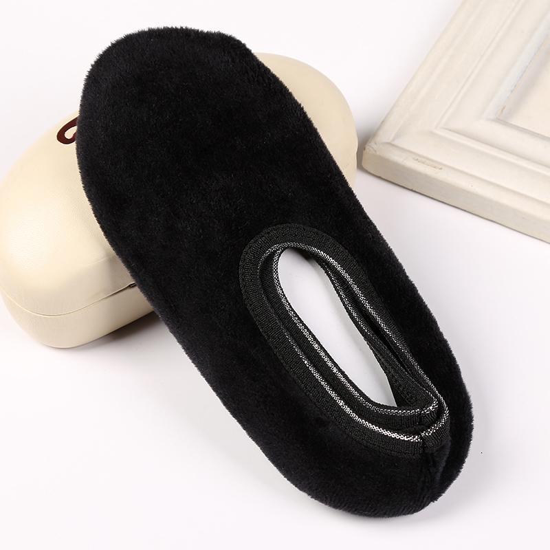 Dispensed thick bottom yoga socks