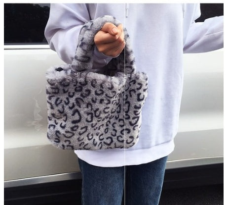Plush Leopard Print Portable Chain Shoulder Messenger Bag