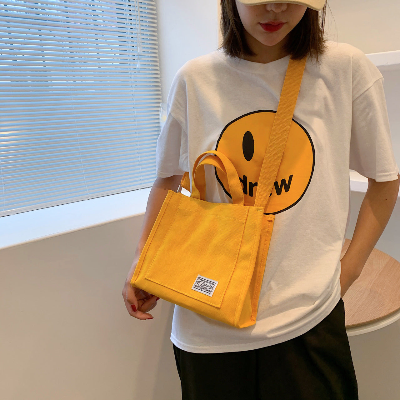 Women's Nylon New Fashion Sweet One Shoulder Messenger Bag