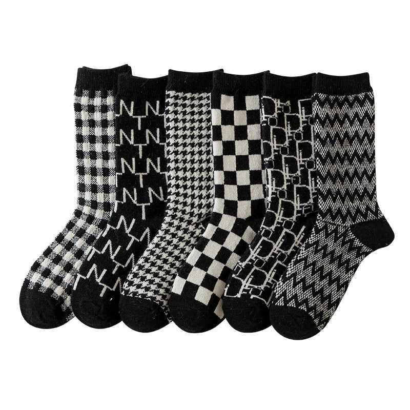 Best-selling Black-and-white Houndstooth Wool Socks