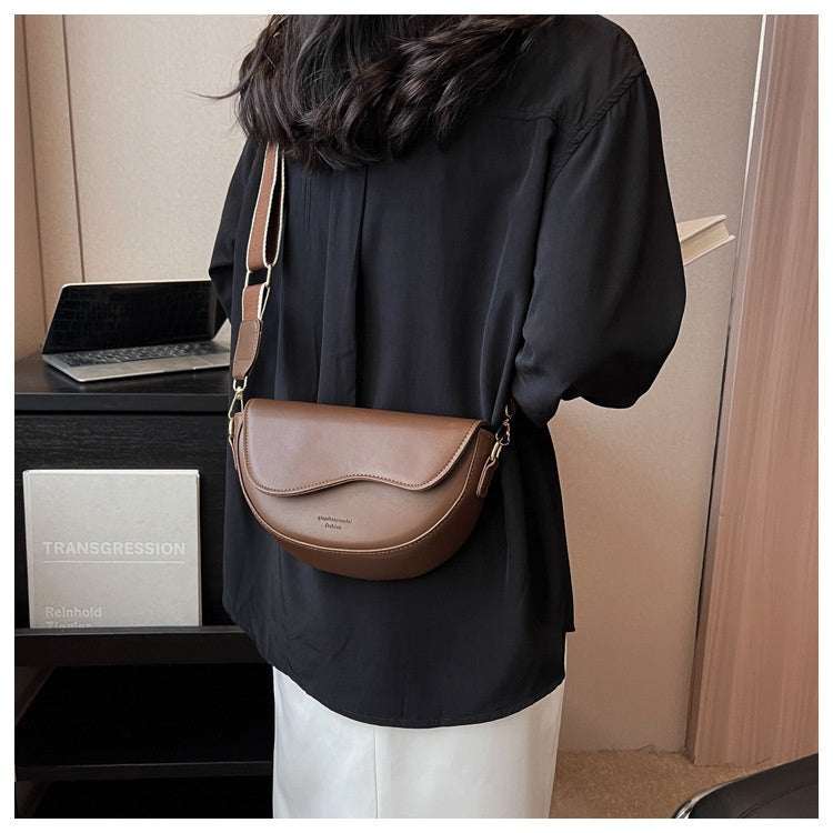 Popular Retro Easy Matching Crossbody Bag