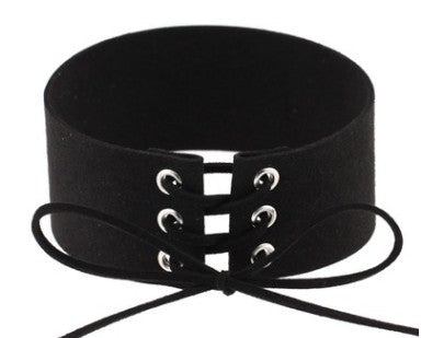 Necklaces with short necked necklaces