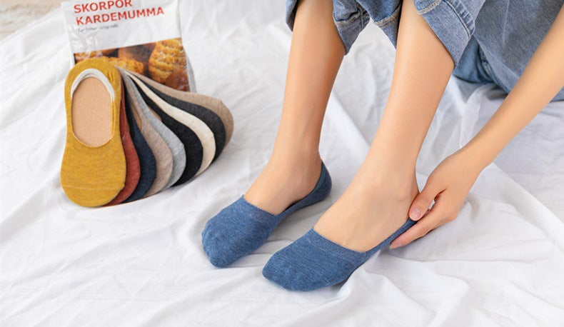 Women's shallow mouth socks