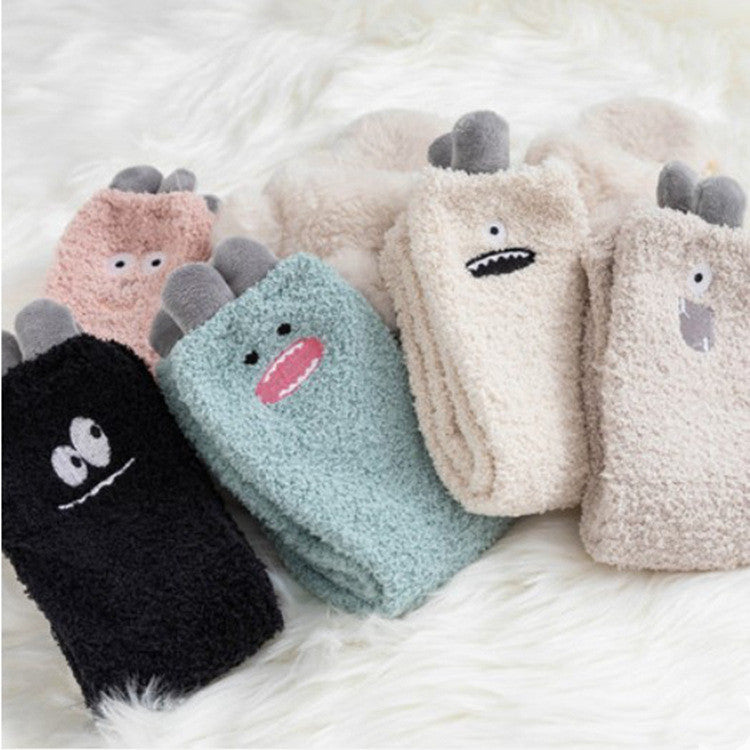 Three-dimensional ear embroidery snow socks