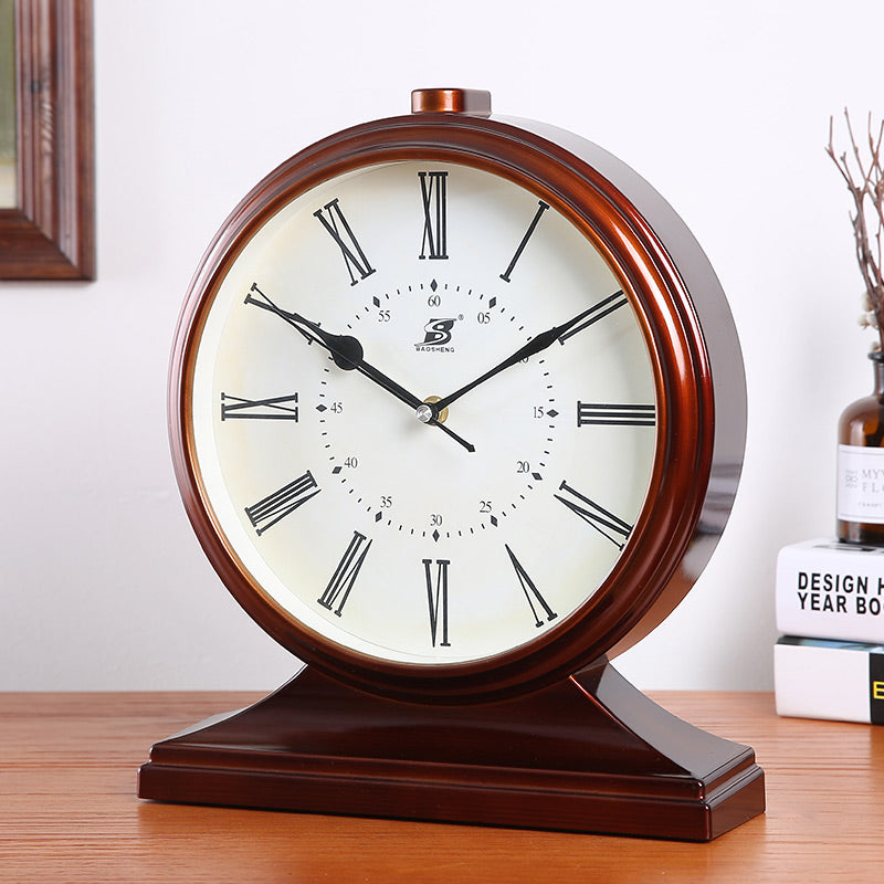 Classic  Simple Retro Clock