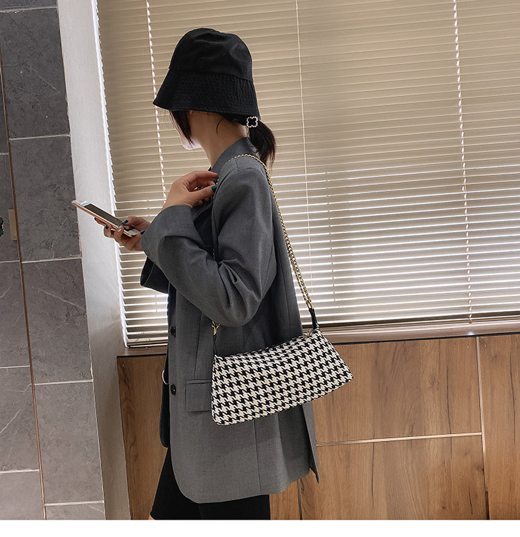 Houndstooth chain bag