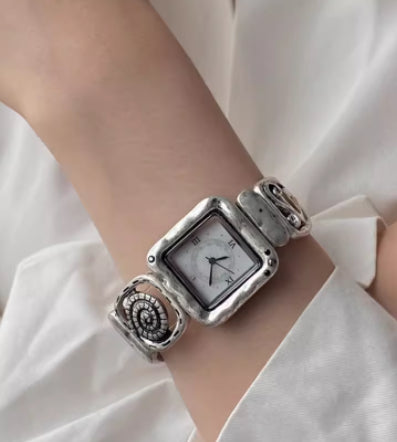 Handmade Retro Nostalgic Distressed Square Elastic Cord Watch Womens Wristwatch