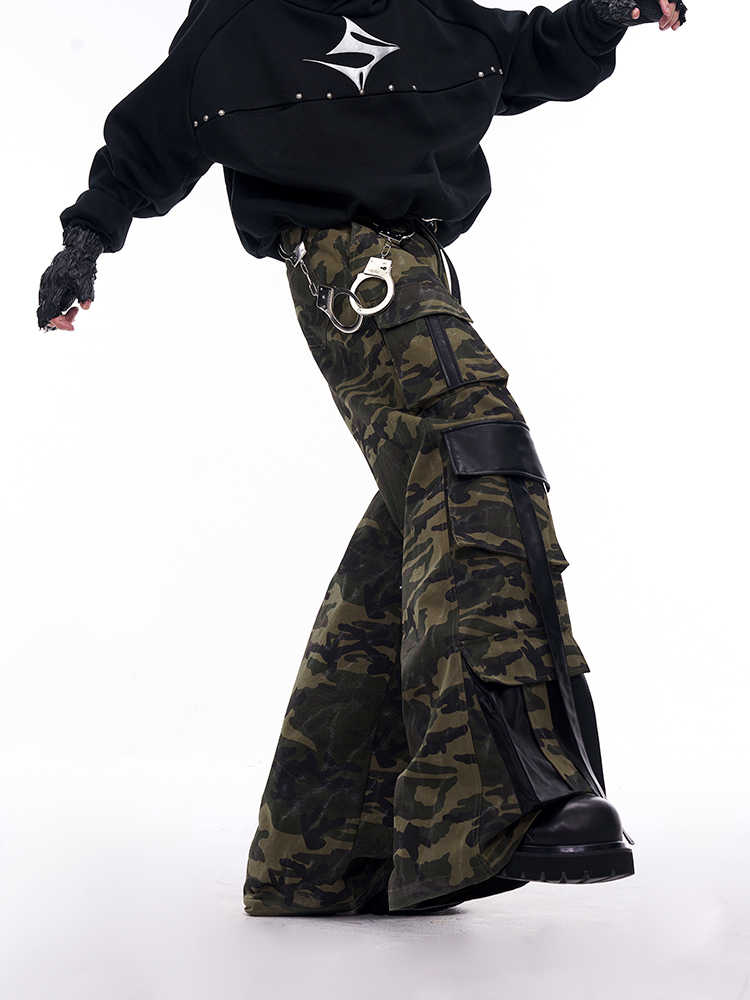 Retro Street Camouflage Slacks Leather Patchwork Multi-pocket