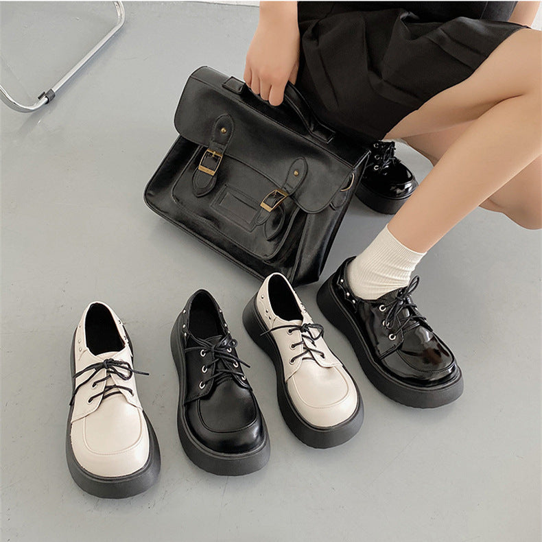 Women's Large Head Retro British Style Lace-up Leather Shoes