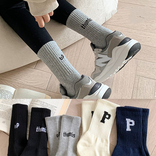 Women's Casual Simple Solid Color Medium Tube Socks