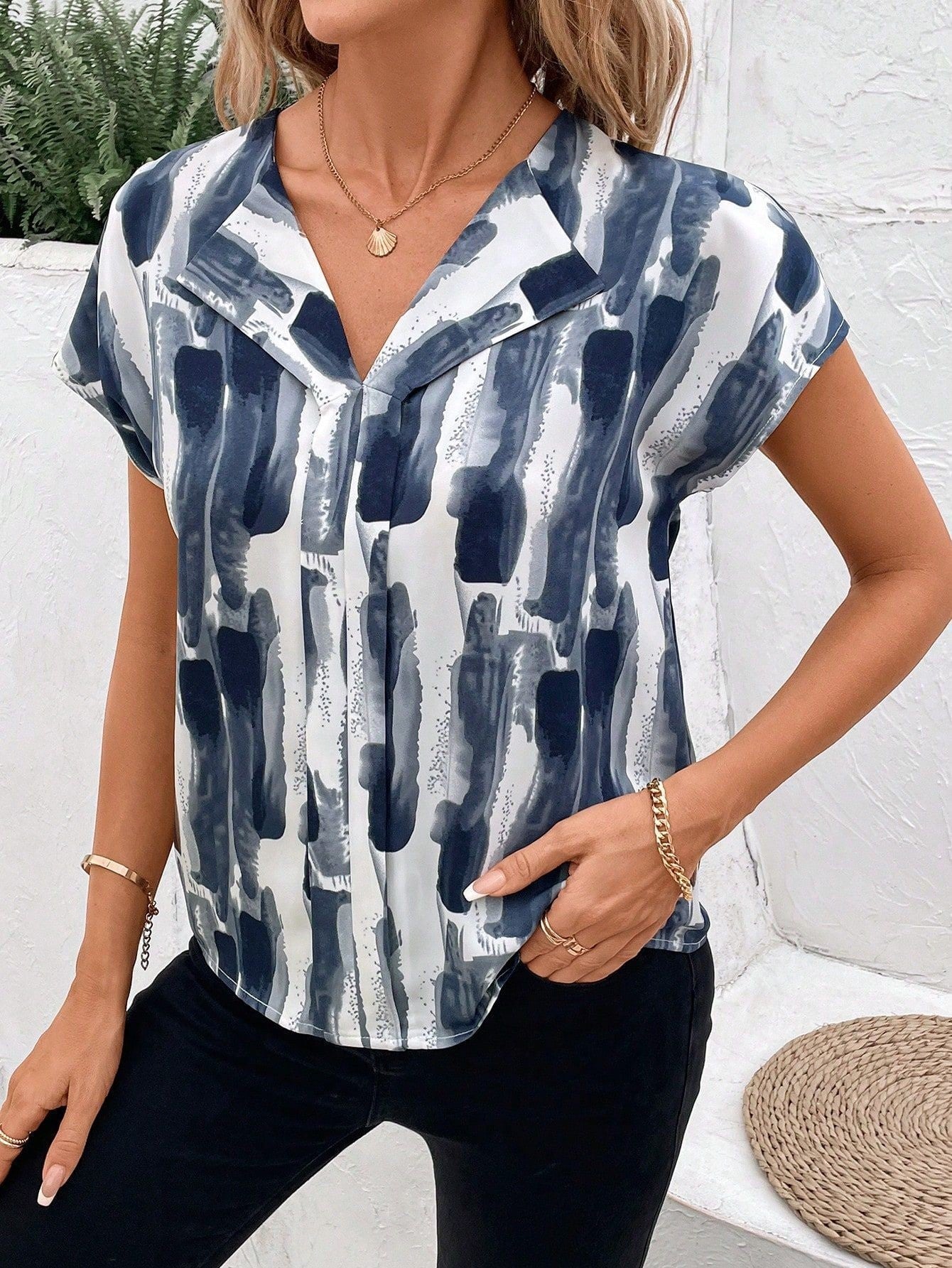 Womens Casual Printed Button-front Short-sleeve Shirt