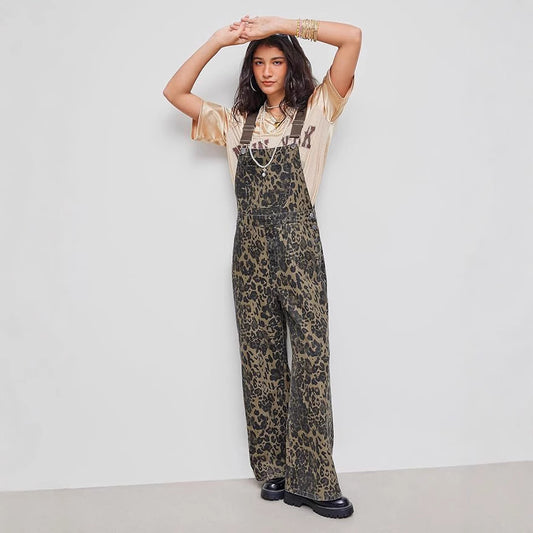 Amerikanske retro streetstyle-heldragter med leopardprint