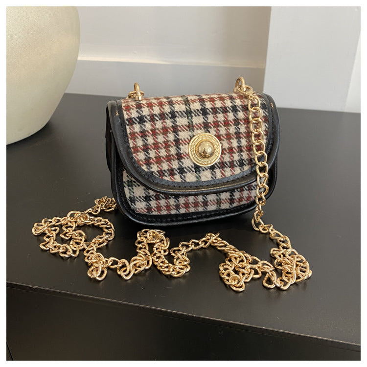 Plaid Retro Contrast Color Woolen Women's Shoulder Bag