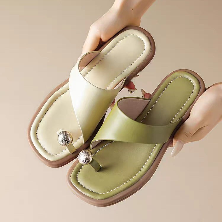 Round Buckle Toe Covering Casual Outdoor Slippers