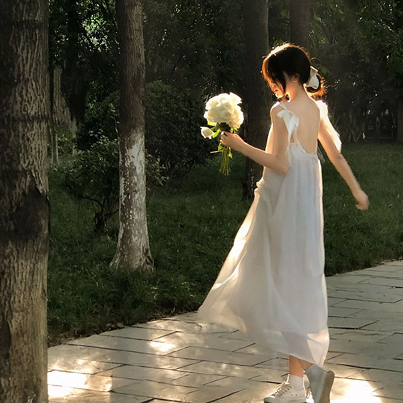 Solid-color French-style Backless Slip Dress In A Soft Feminine Style