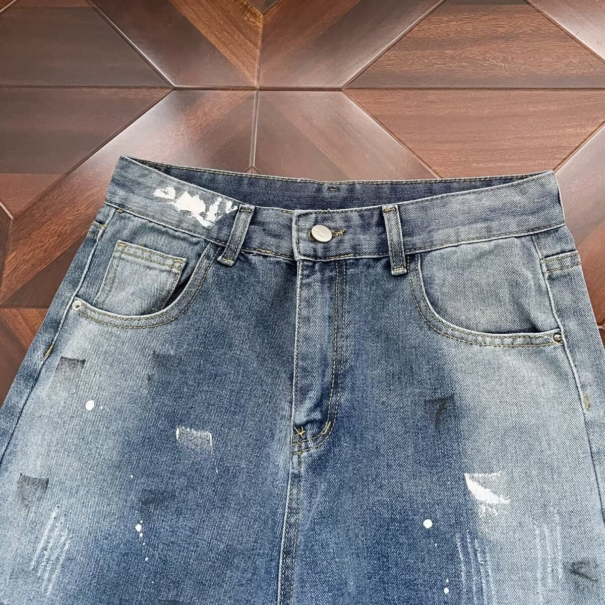 Womens Retro Patched Washed And Distressed Denim Jeans