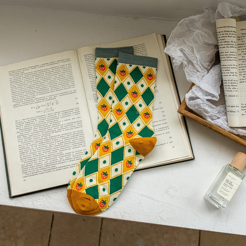 Female Ins Trend Retro Tube Socks College Style
