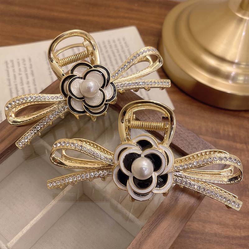 Pearl And Diamond Butterfly Grab Clip Delicate Oil Drops