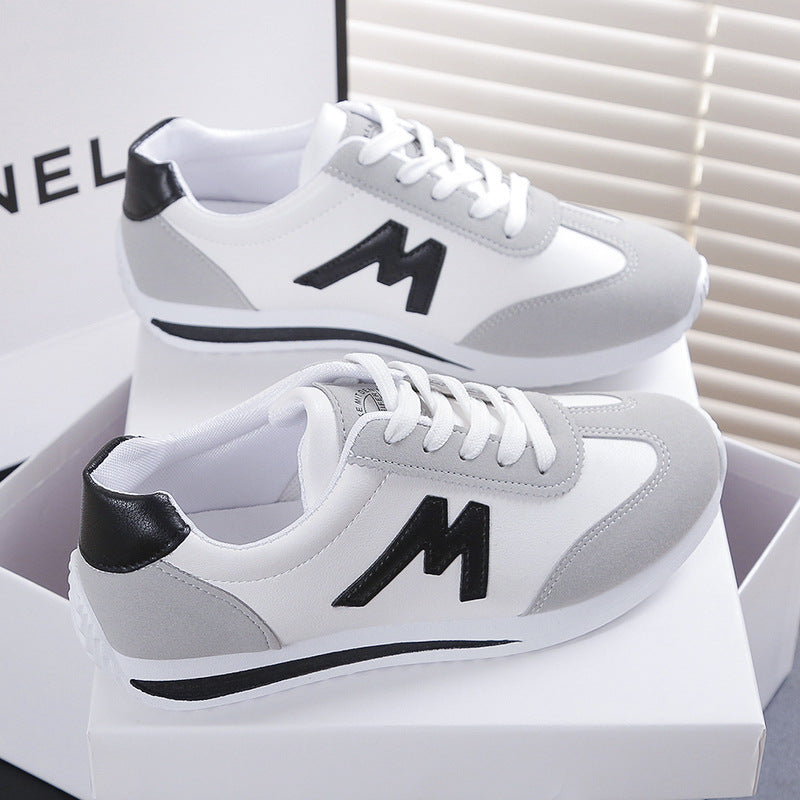 Alsidige sneakers til afslappet sport for studerende
