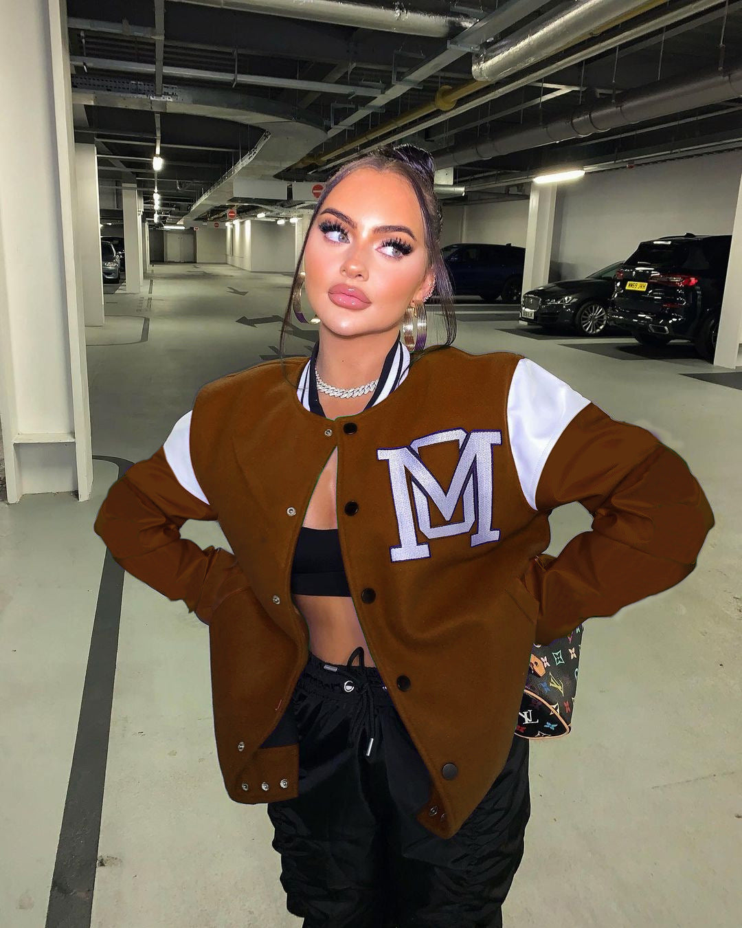 Veste de baseball unie avec patchwork et lettres décalées
