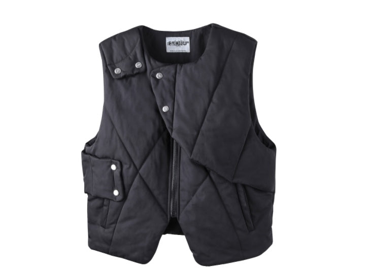 Irregularly Deconstructed Nylon Buckle Cotton Horse