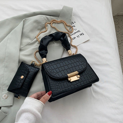 All-match chain shoulder bag