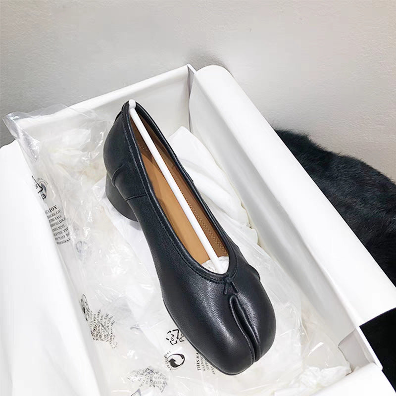 Pleated Split-toe Women's Retro Ballet Shoes