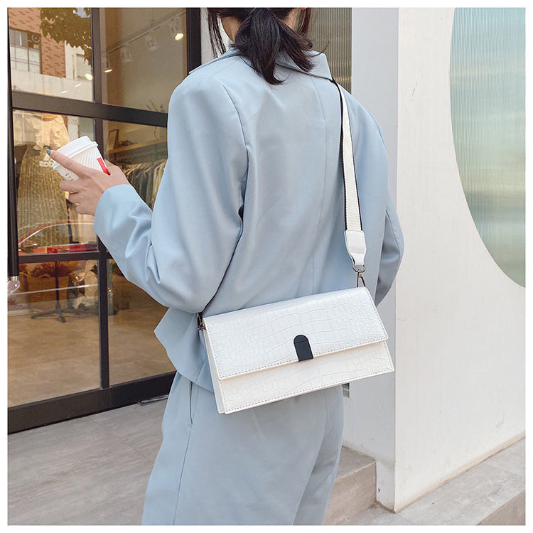 Popular fashion small bag messenger bag