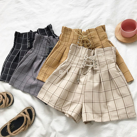 Flower bud tie plaid shorts