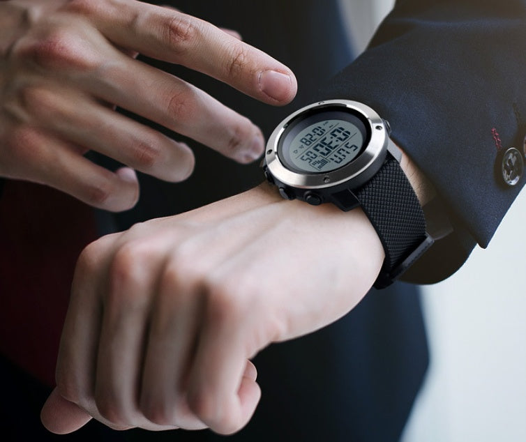 Best selling explosions outdoor men's watch multi-function sports big dial male student table