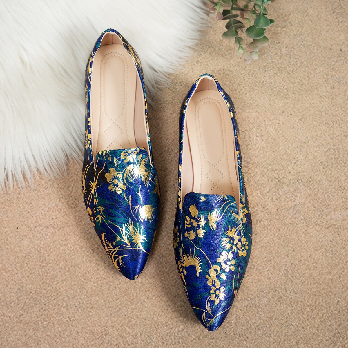 Printed Shallow Mouth Pointed Flat Large Size Women's Shoes