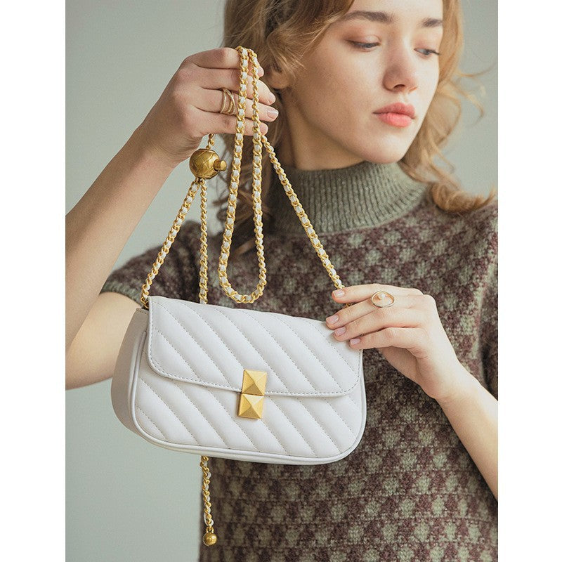 Women's Chain Lingge Shoulder Bag
