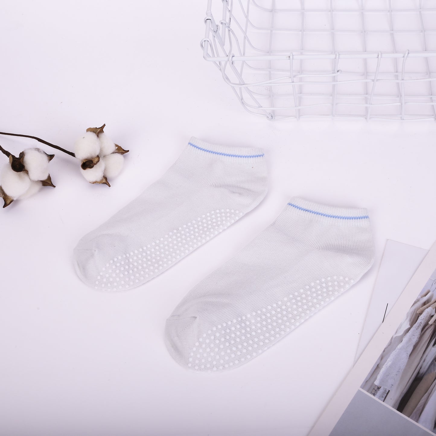 Women's cotton socks