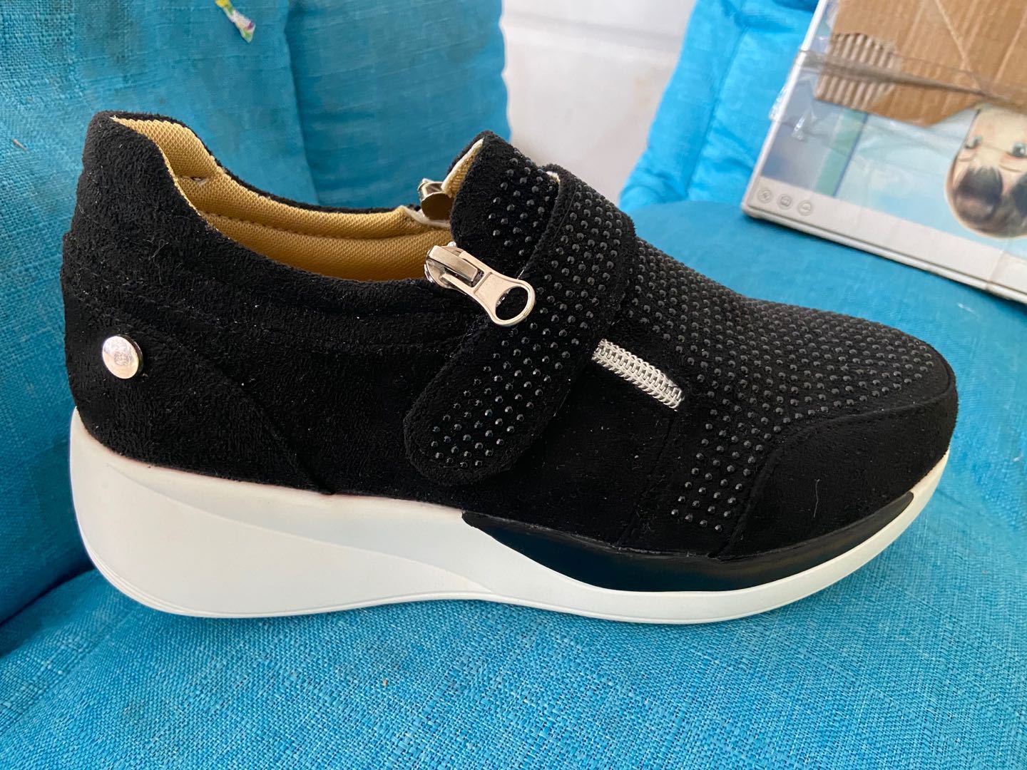 Europæiske og amerikanske letvægts sneakers med tyk sål, højde og velcro